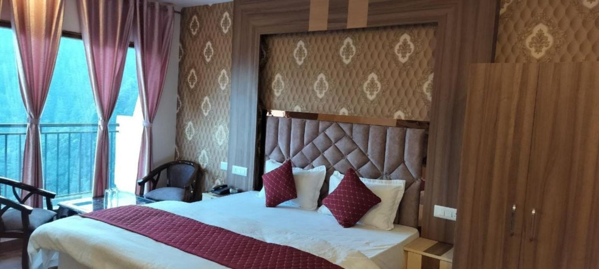 Summer Hill Resort Chail Ngoại thất bức ảnh